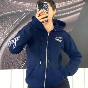 Design by Winge Hoodie